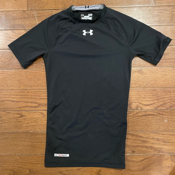 Under Armour Athletic Shirt - Picture 1 of 3